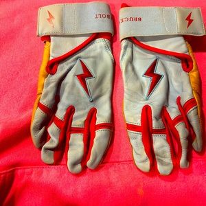 slightly used Bruce bolt bating gloves